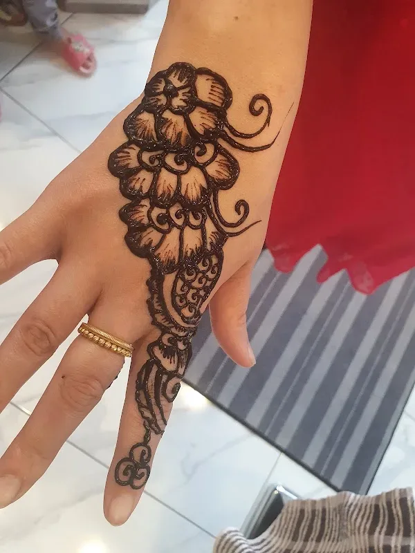 Maryum's Beauty Salon — Beauty Salon in Ilford